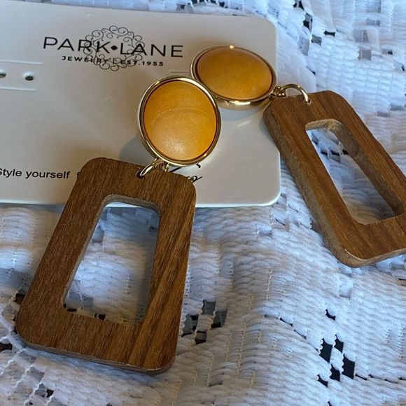 NWT ⛱️ 🕶️ KAHLUA WOODEN EARRINGS SUMMER FUN BOHEMIAN STYLE FUNKY - Picture 8 of 9
